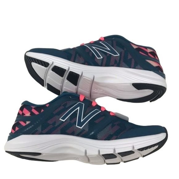 New Balance Women's 711 Cross Trainer Shoe - Picture 4 of 4